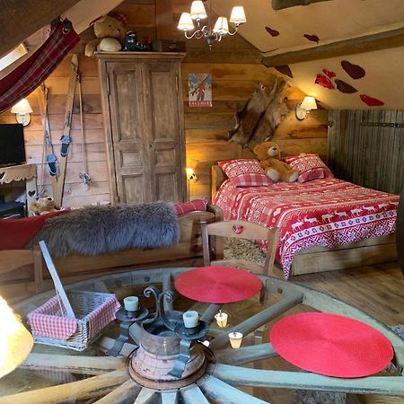 Gite "Le Refuge" Dans Un Domaine De 7Ha Au Calme Vimoutiers Экстерьер фото