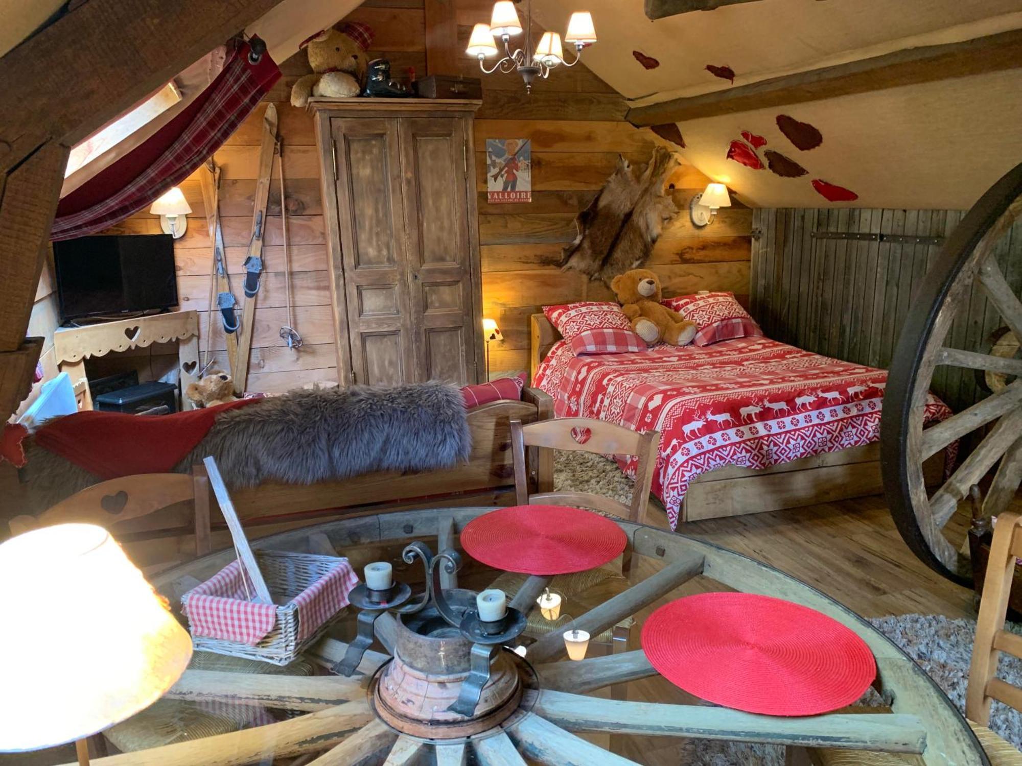 Gite "Le Refuge" Dans Un Domaine De 7Ha Au Calme Vimoutiers Экстерьер фото