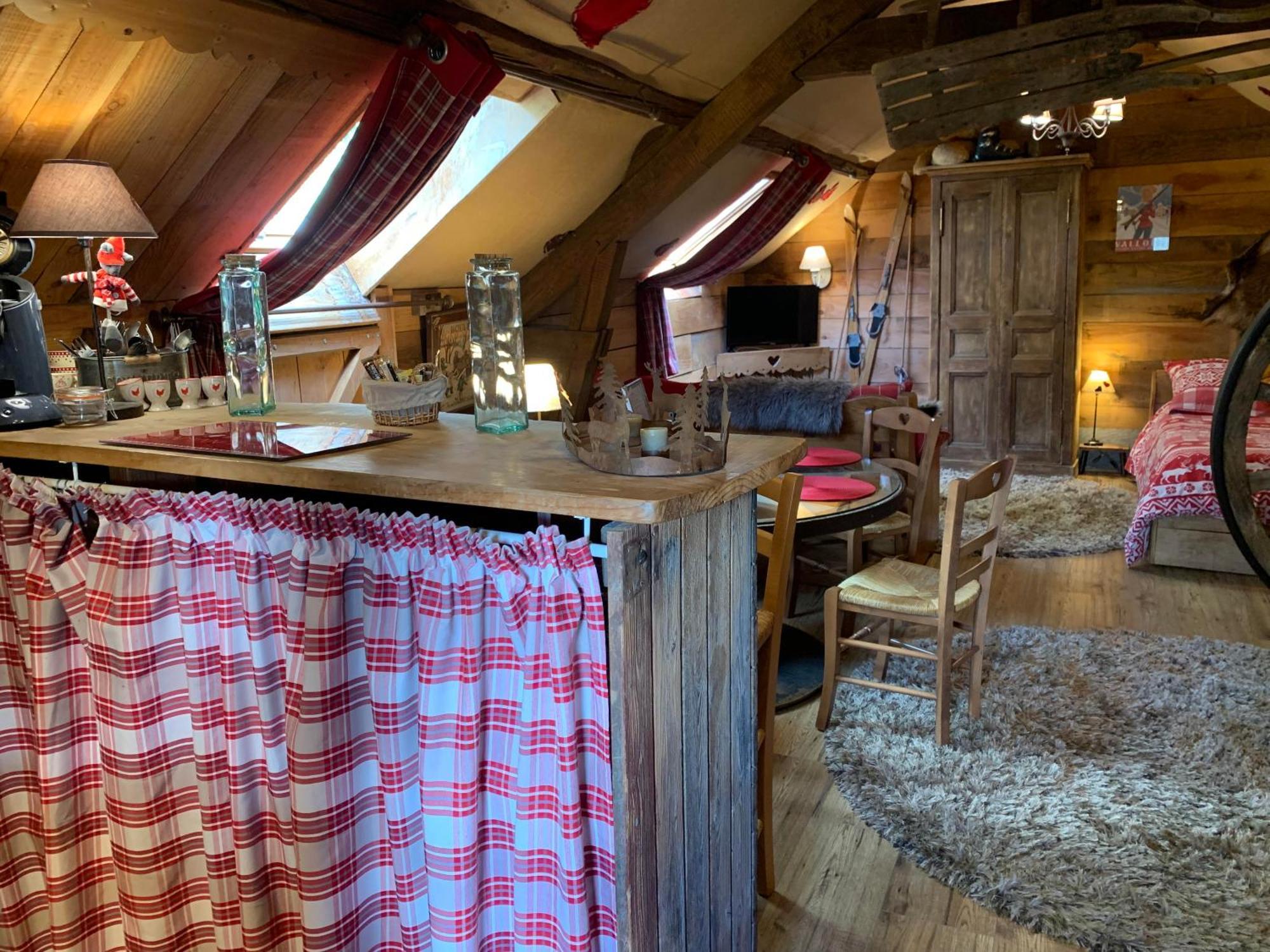 Gite "Le Refuge" Dans Un Domaine De 7Ha Au Calme Vimoutiers Экстерьер фото